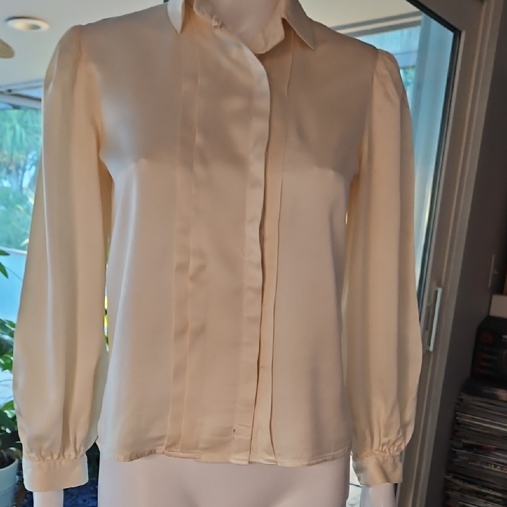 Vintage Elegant Cream 100% Silk Petite Blouse